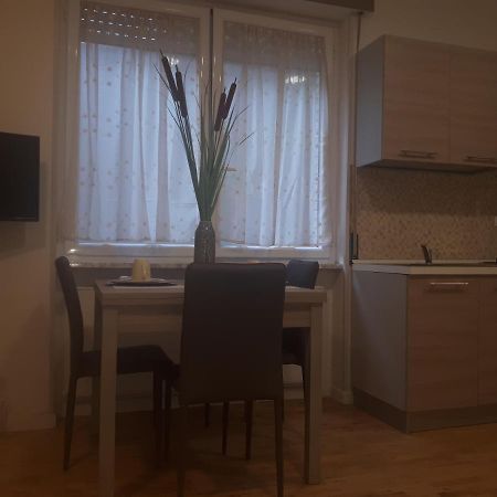 Central House Appartement Caserta Buitenkant foto