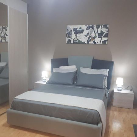 Central House Appartement Caserta Buitenkant foto