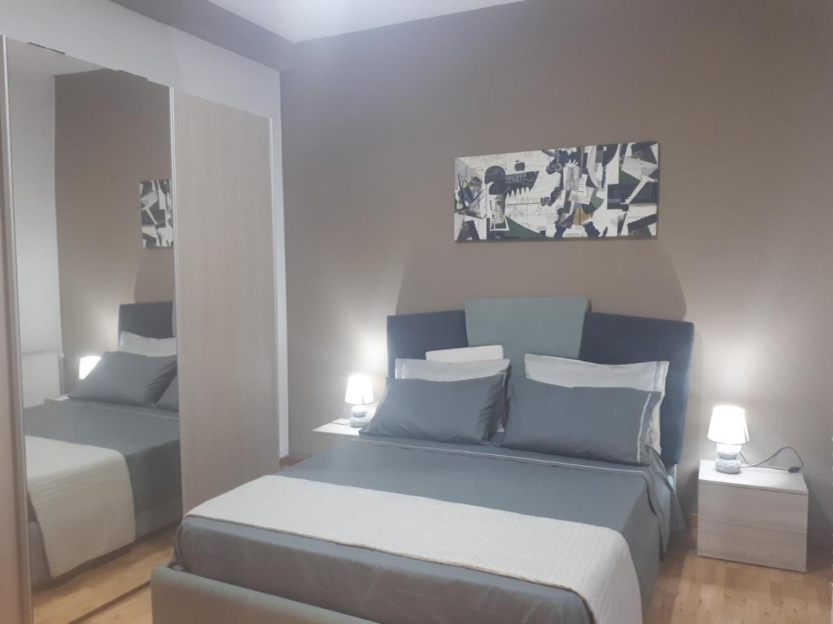 Central House Appartement Caserta Buitenkant foto