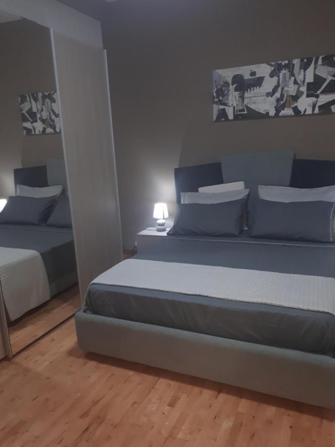 Central House Appartement Caserta Buitenkant foto